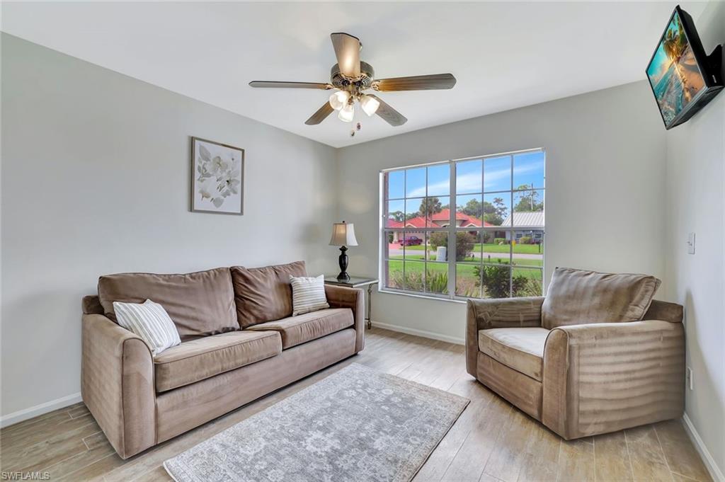 ROYAL WOOD - Residential Lease