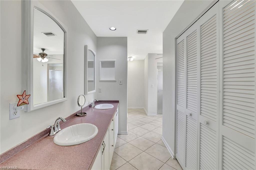 ROYAL WOOD - Residential Lease