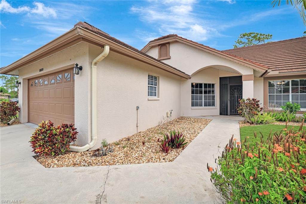 ROYAL WOOD - Residential Lease