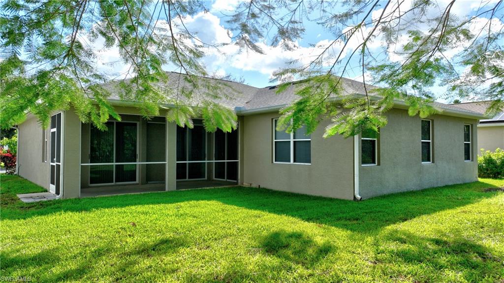 DANFORTH LAKES - Residential Lease