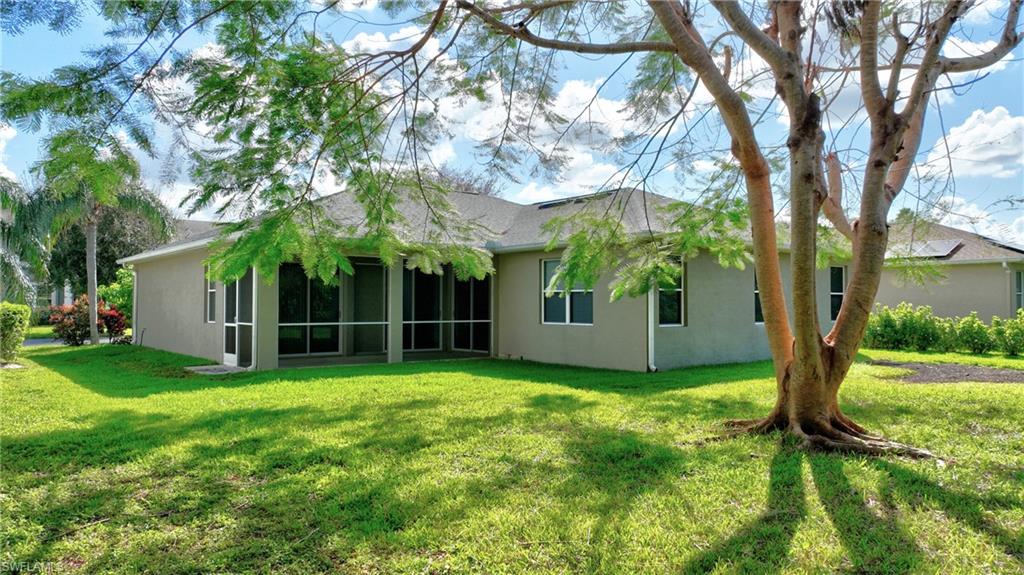 DANFORTH LAKES - Residential Lease