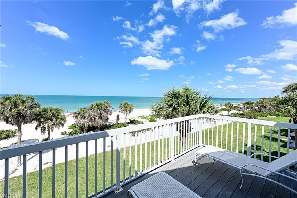 VILLAS AT BAREFOOT BEACH - Residential