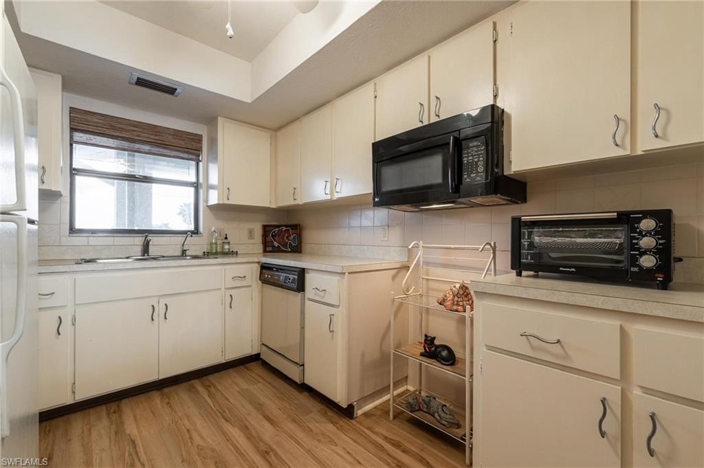 BAYSHORE CONDO - Residential