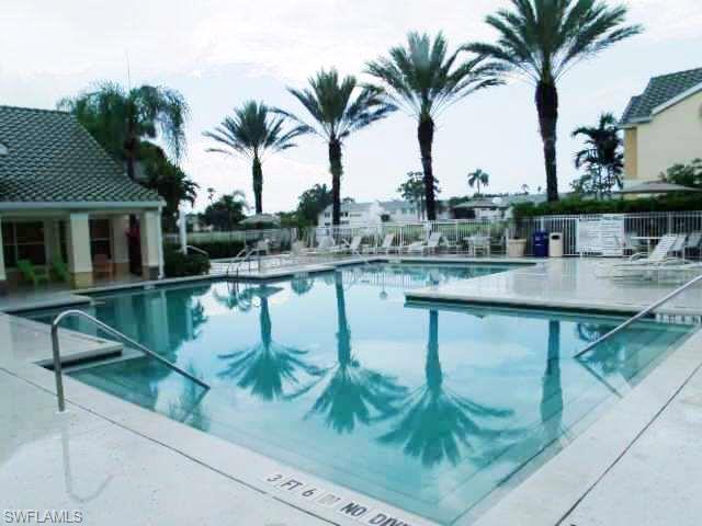 VENETIAN PALMS - Residential
