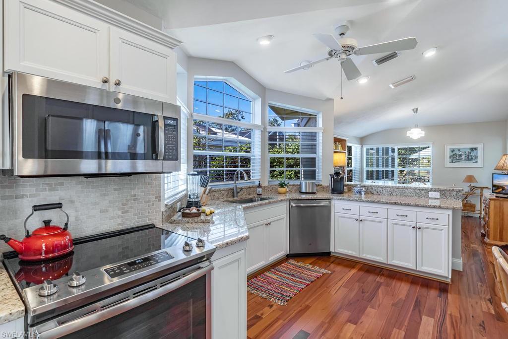 EAGLE CREEK VILLA HOMES - Residential