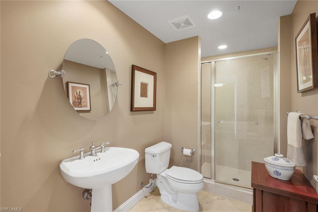 ESTANCIA - Residential