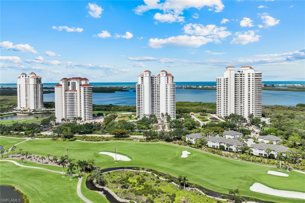 ESTANCIA - Residential