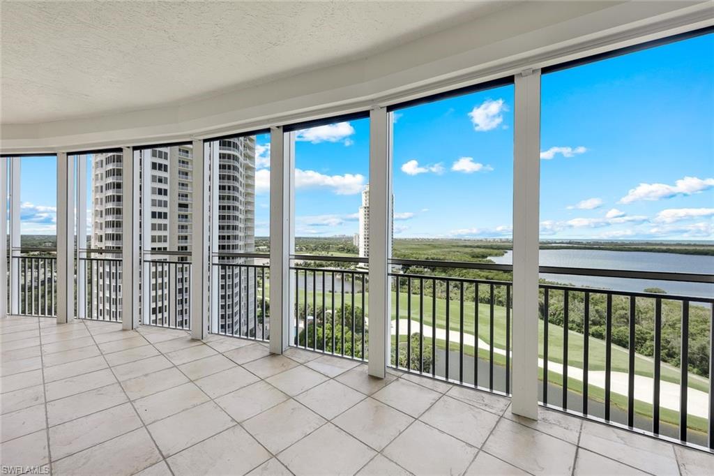 ESTANCIA - Residential