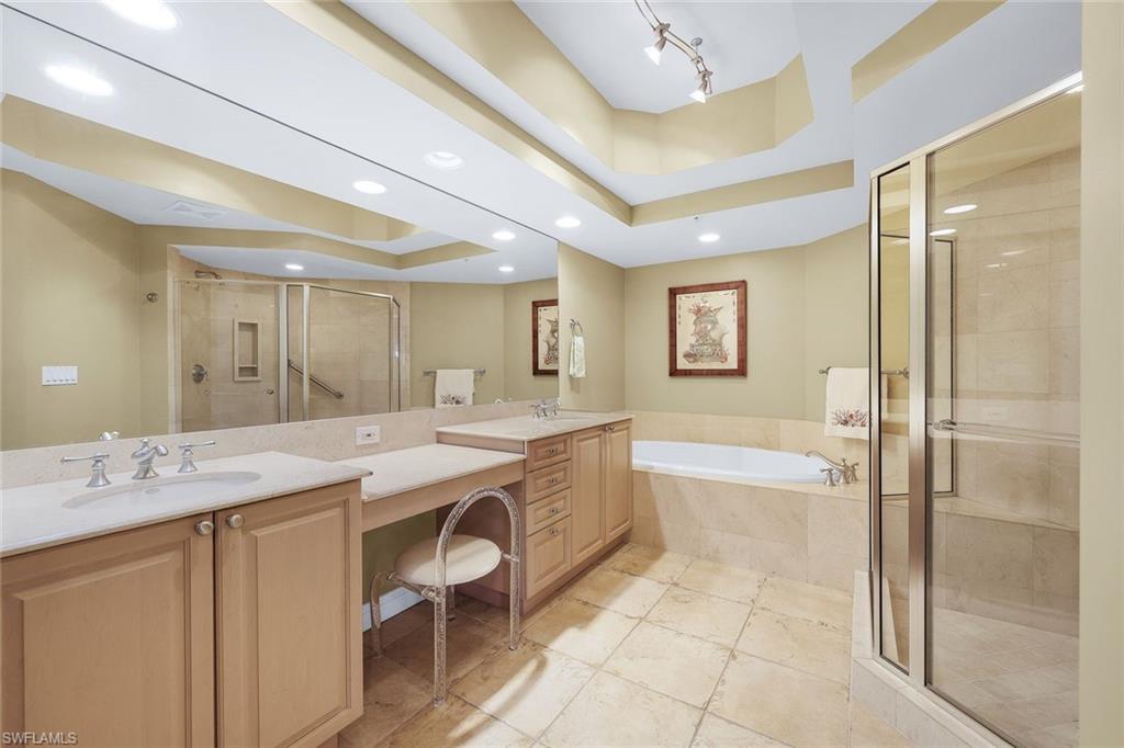 ESTANCIA - Residential