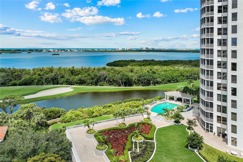 ESTANCIA - Residential