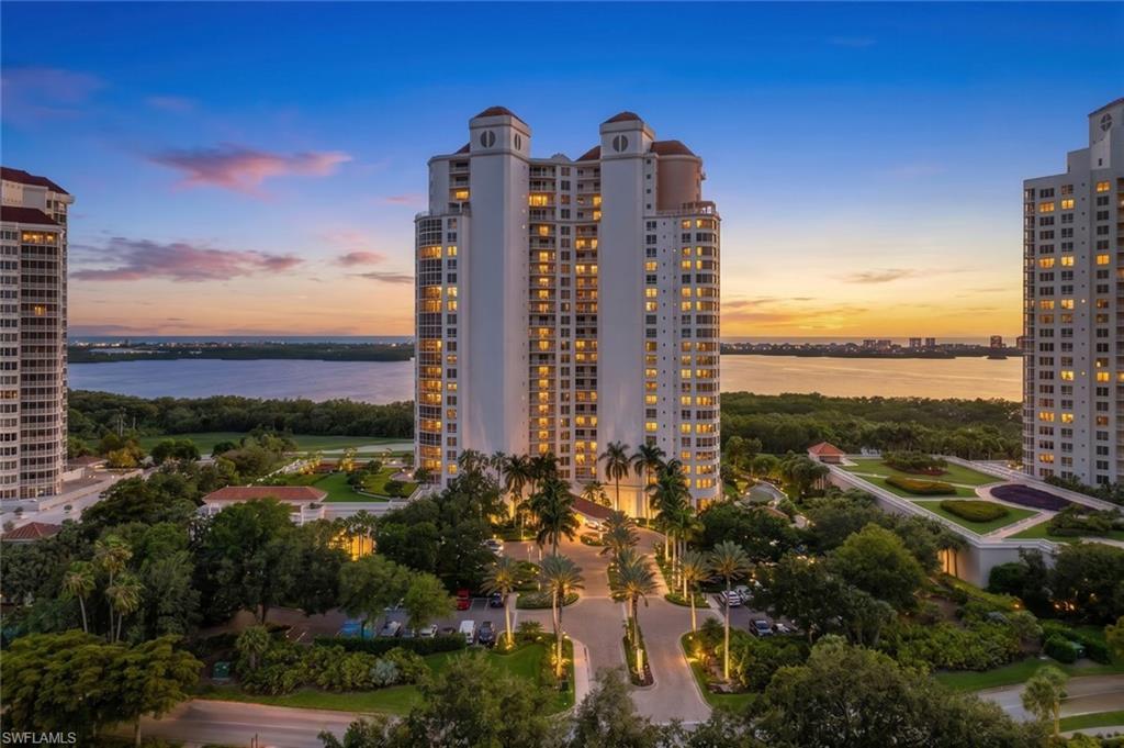 ESTANCIA - Residential