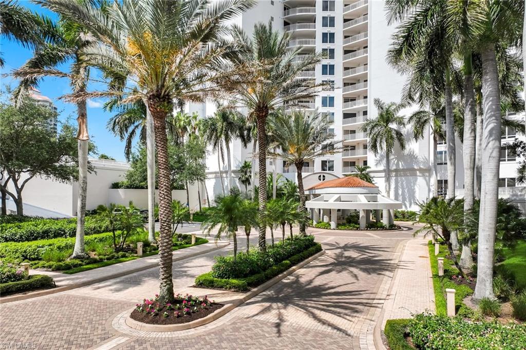 ESTANCIA - Residential