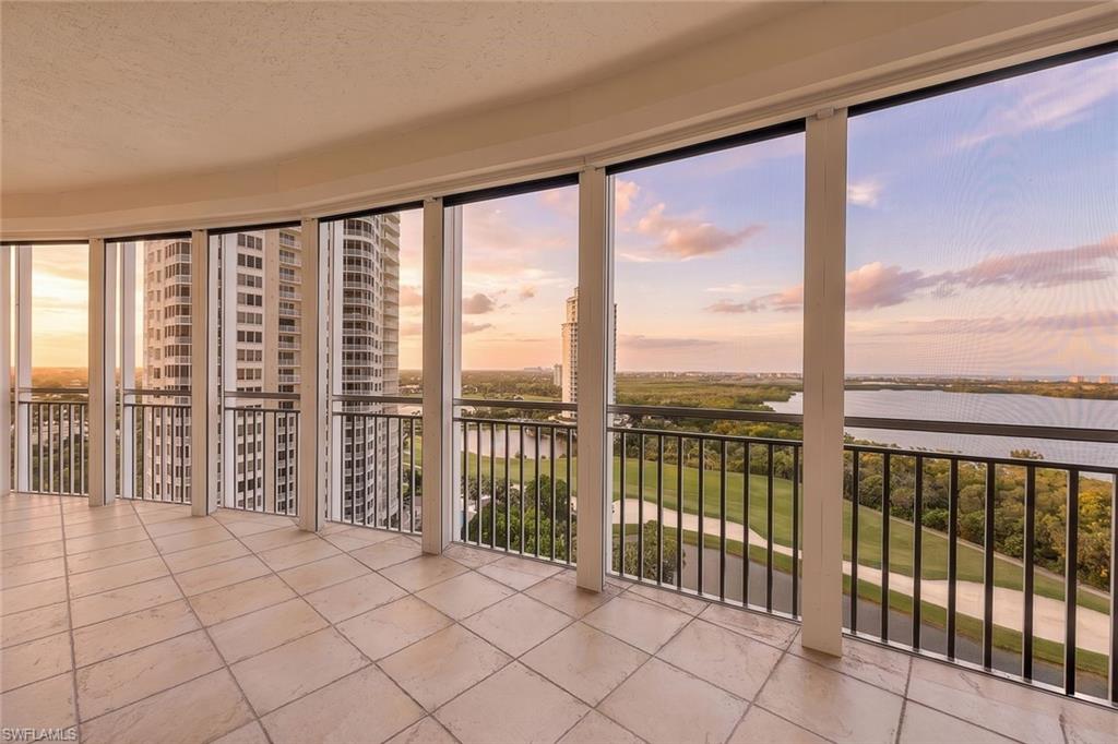 ESTANCIA - Residential