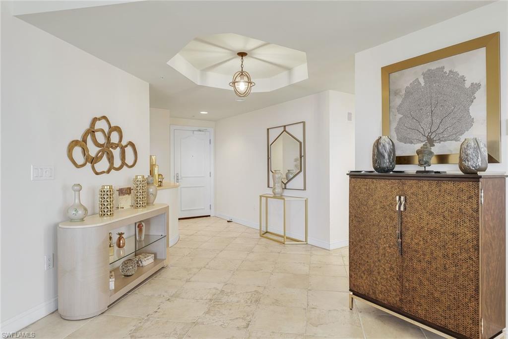 ESTANCIA - Residential