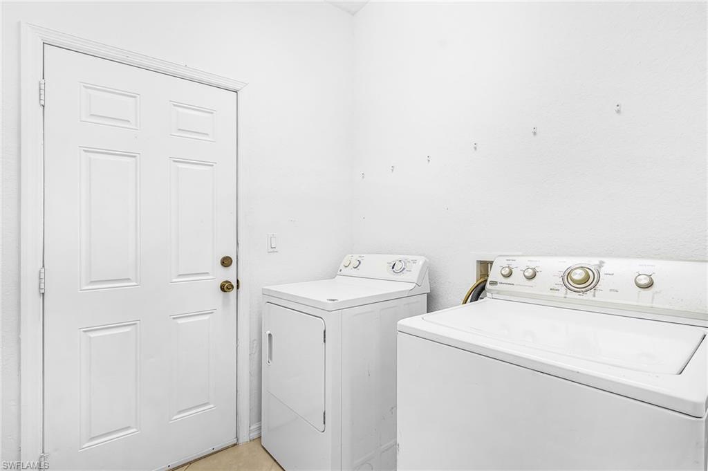 CAPE CORAL - Residential Lease