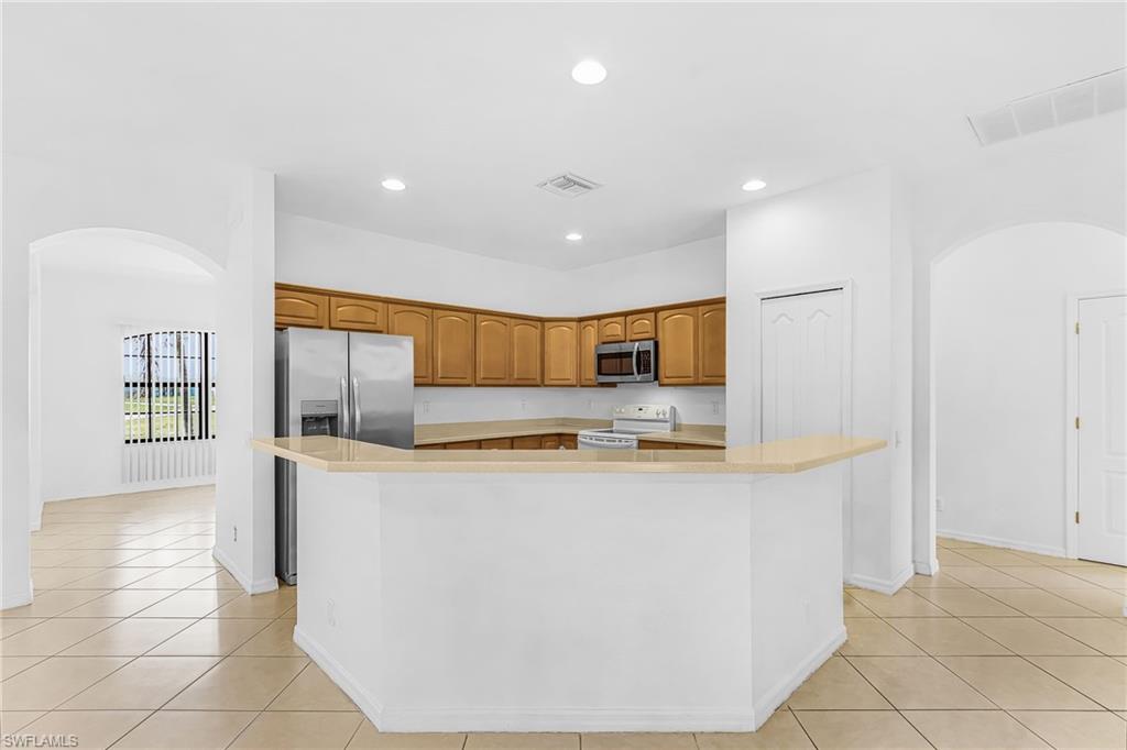 CAPE CORAL - Residential Lease