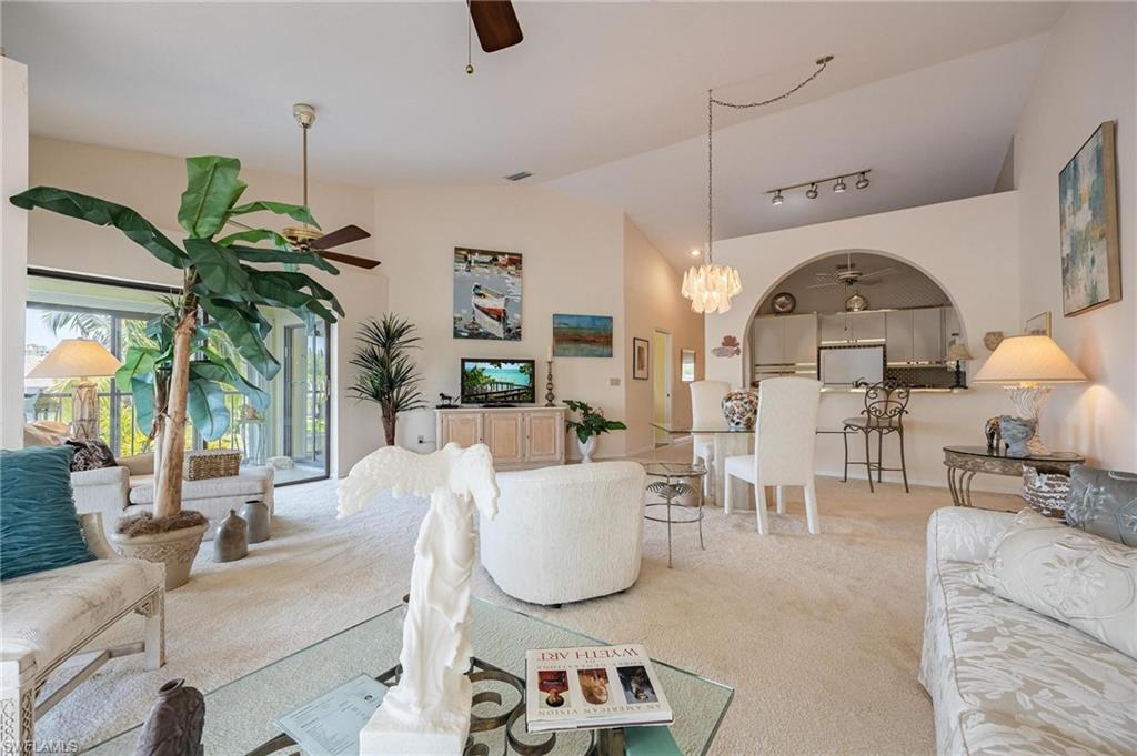 CAPSTAN CONDO - Residential
