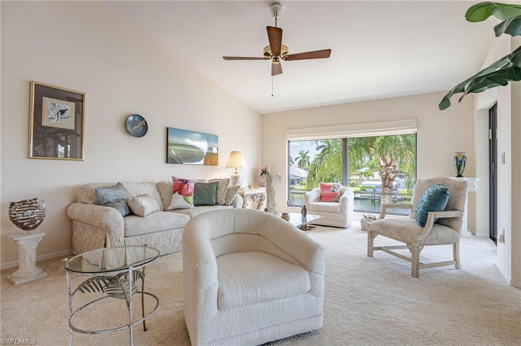 CAPSTAN CONDO - Residential