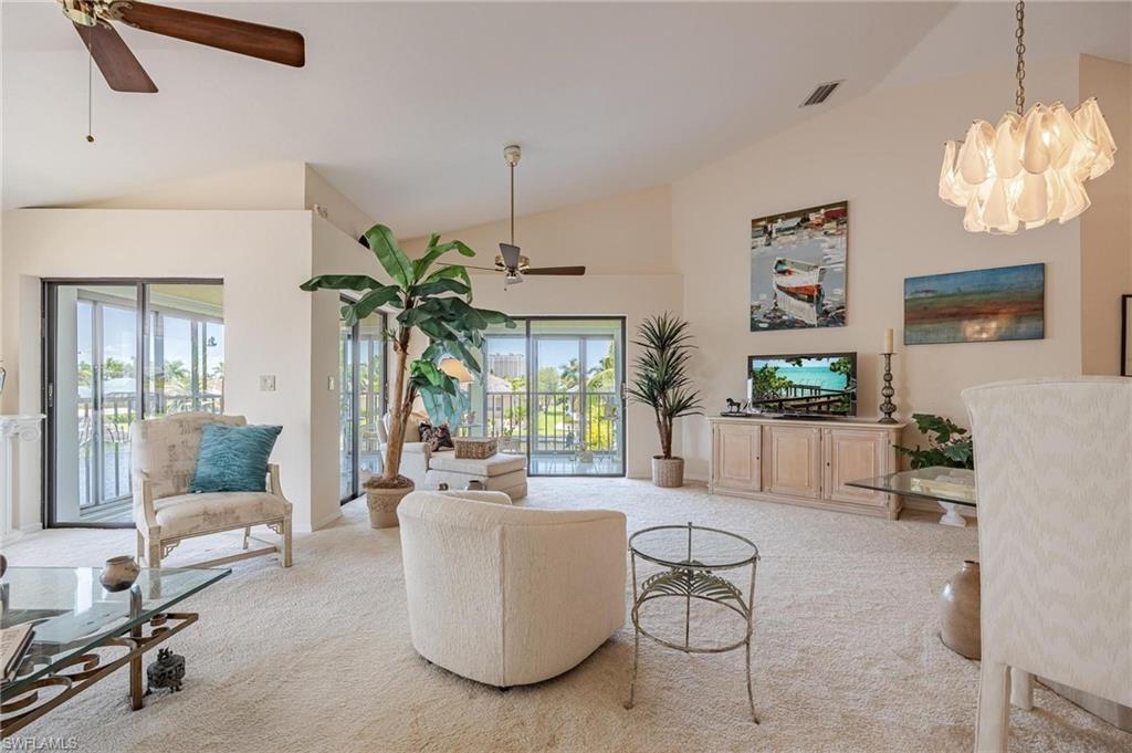 CAPSTAN CONDO - Residential