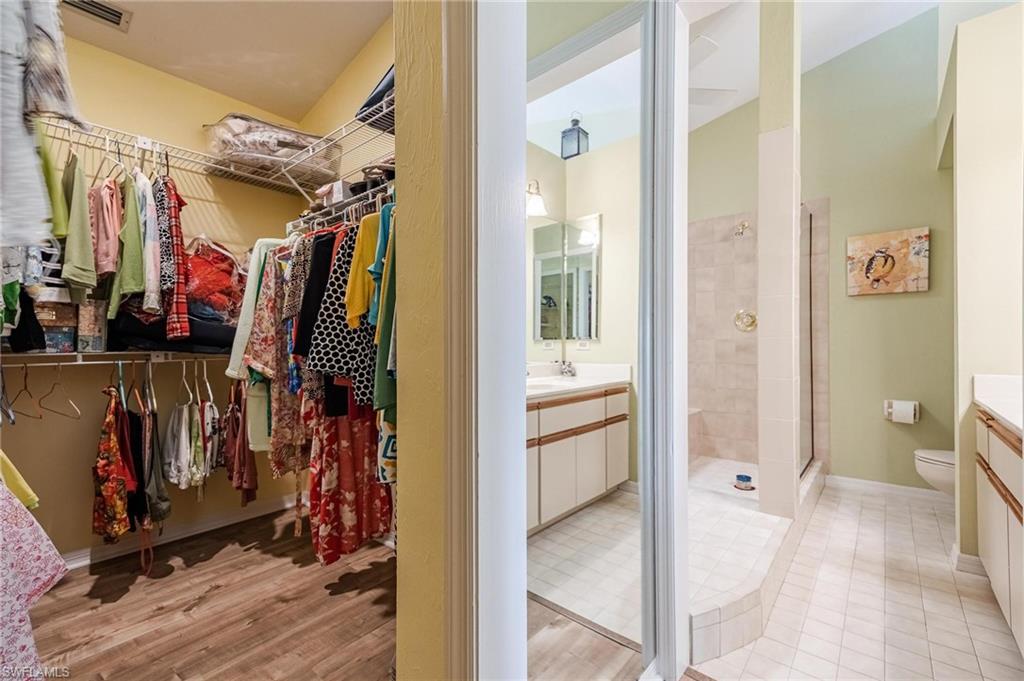 CAPSTAN CONDO - Residential