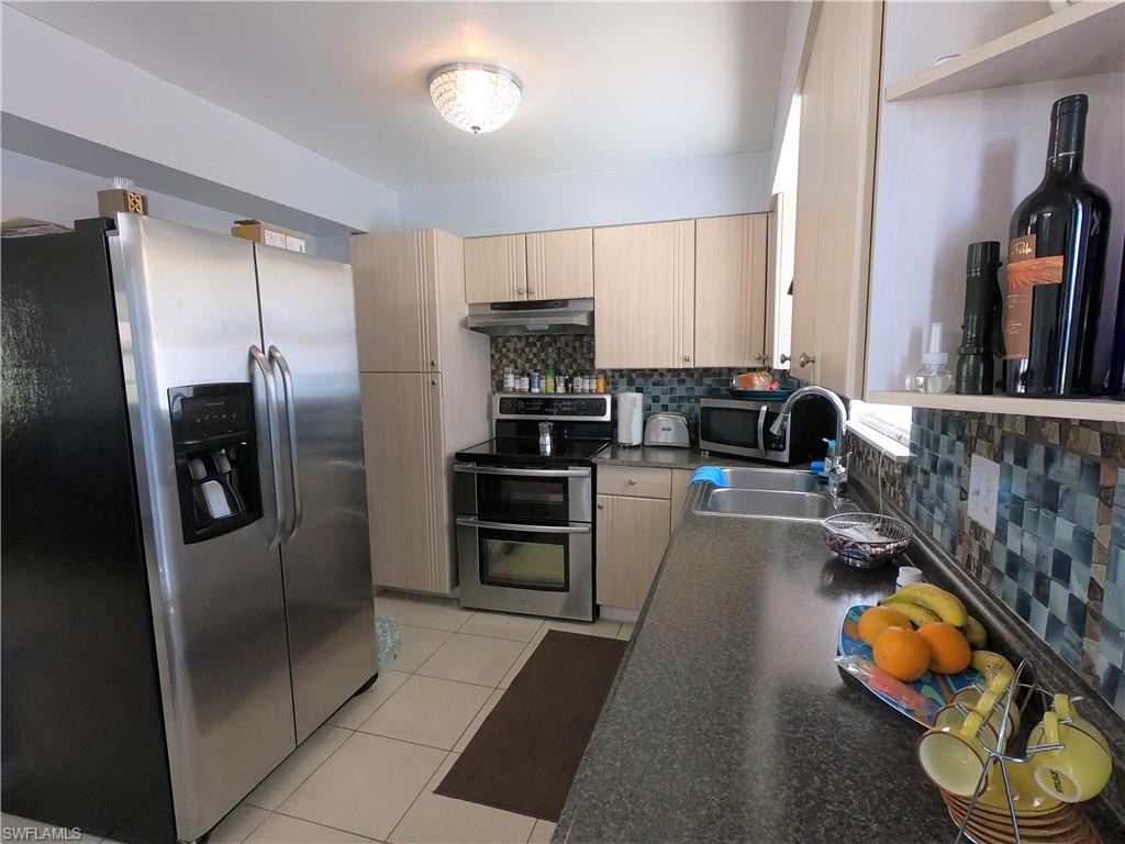 LAURELWOOD - Residential