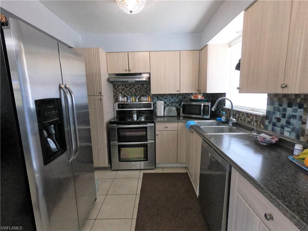 LAURELWOOD - Residential
