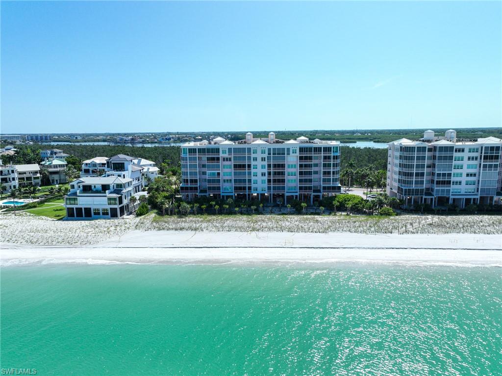 BAREFOOT BEACH CLUB - Residential