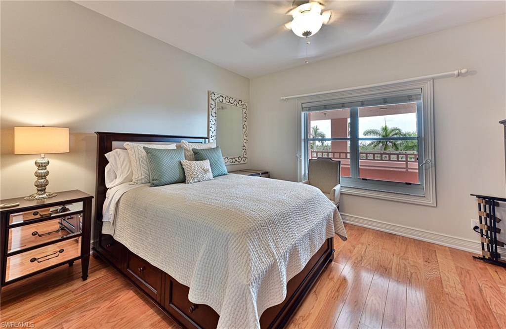 BAREFOOT BEACH CLUB - Residential