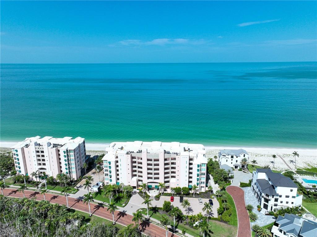BAREFOOT BEACH CLUB - Residential