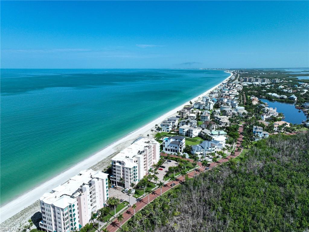 BAREFOOT BEACH CLUB - Residential