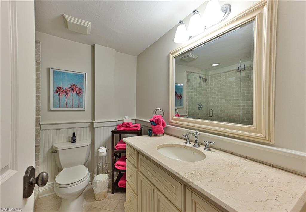 BAREFOOT BEACH CLUB - Residential
