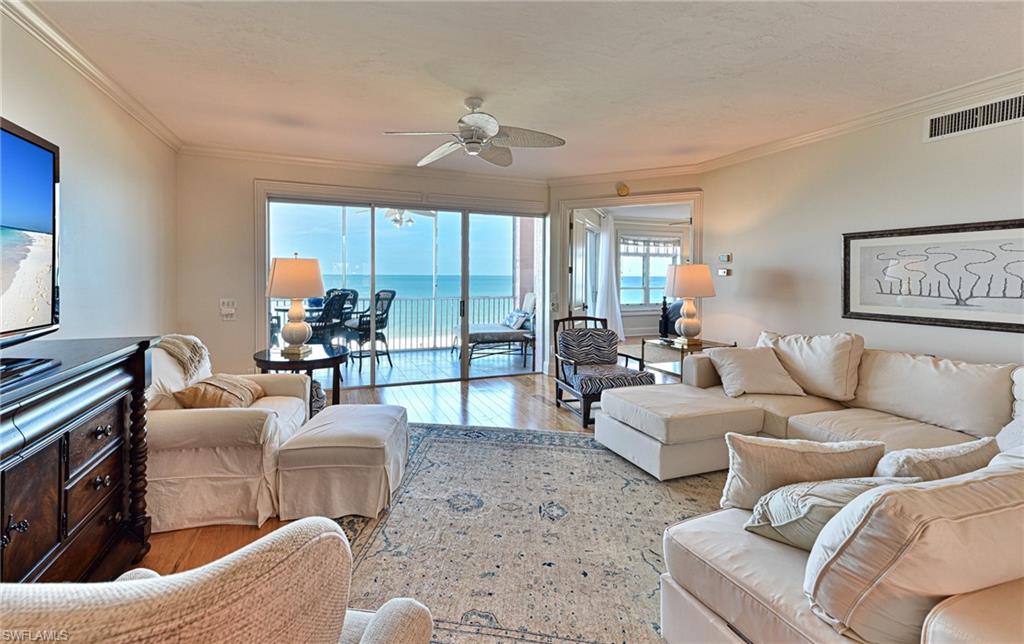 BAREFOOT BEACH CLUB - Residential