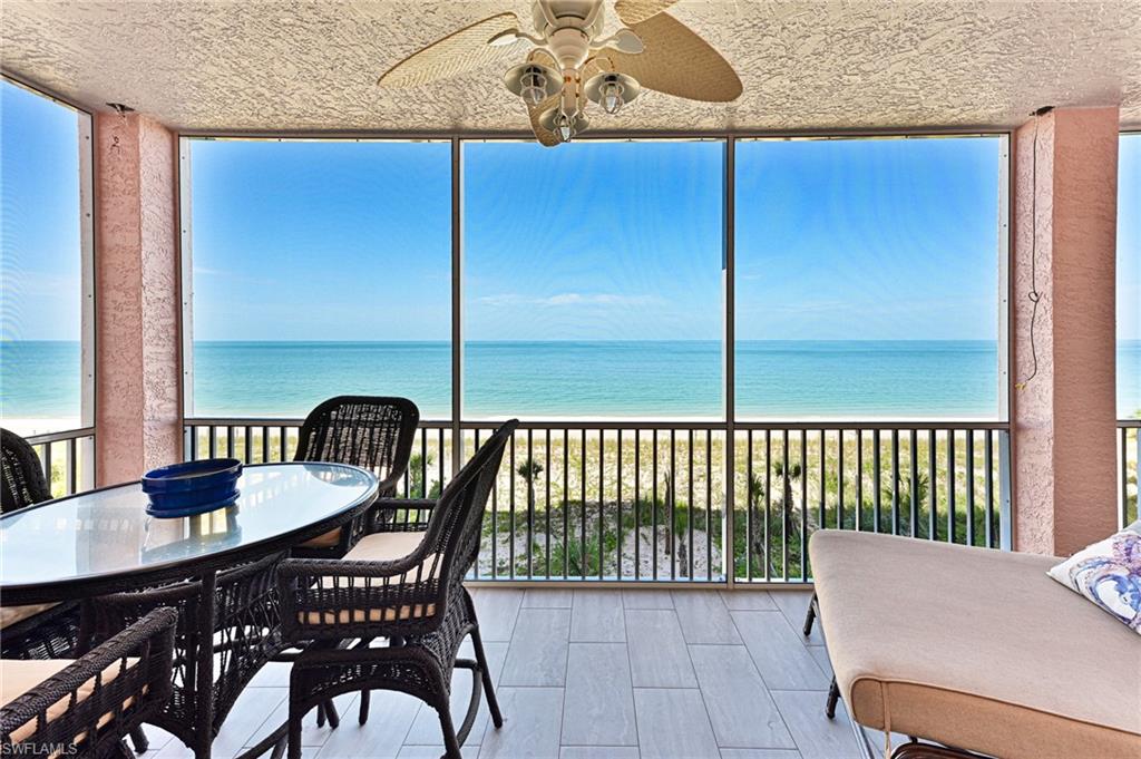 BAREFOOT BEACH CLUB - Residential