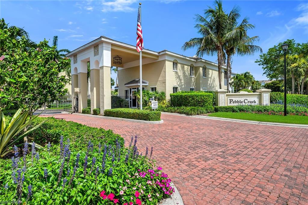PEBBLE CREEK - Residential