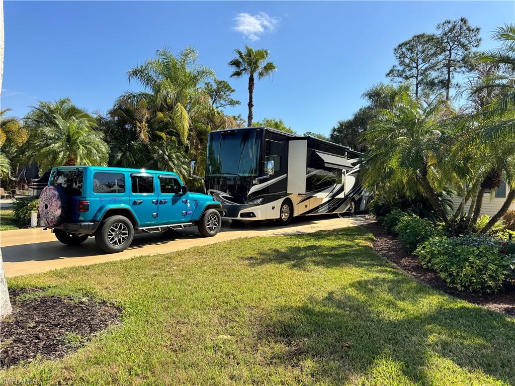 RIVERBEND MOTORCOACH RESORT - Land