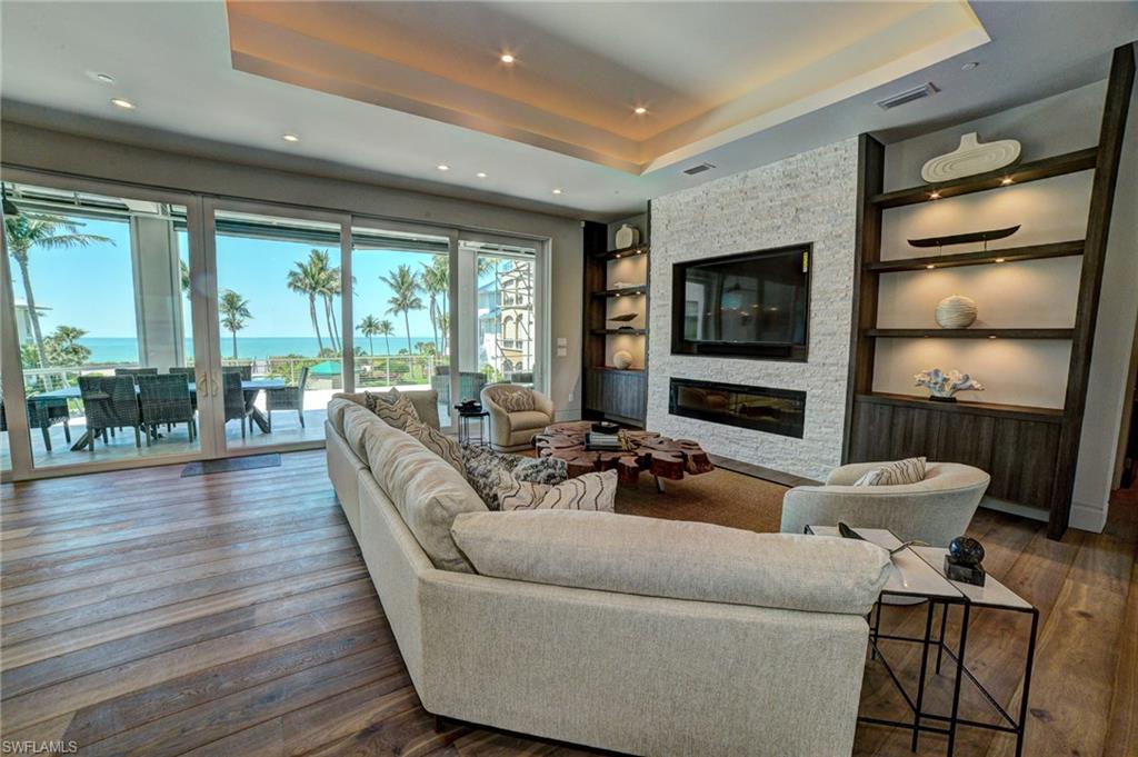 BAREFOOT BEACH - Residential