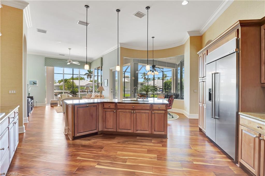 ROYAL HARBOR - Residential