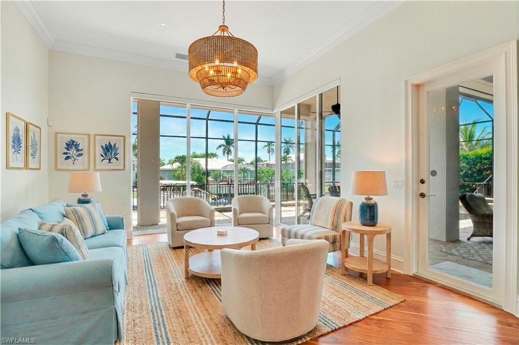 ROYAL HARBOR - Residential