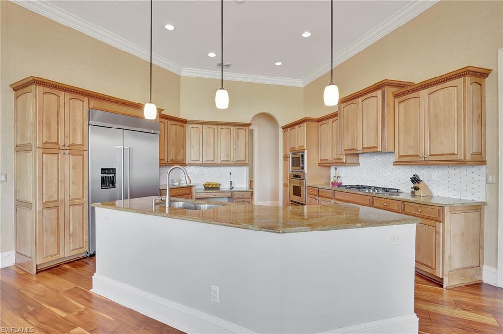 ROYAL HARBOR - Residential
