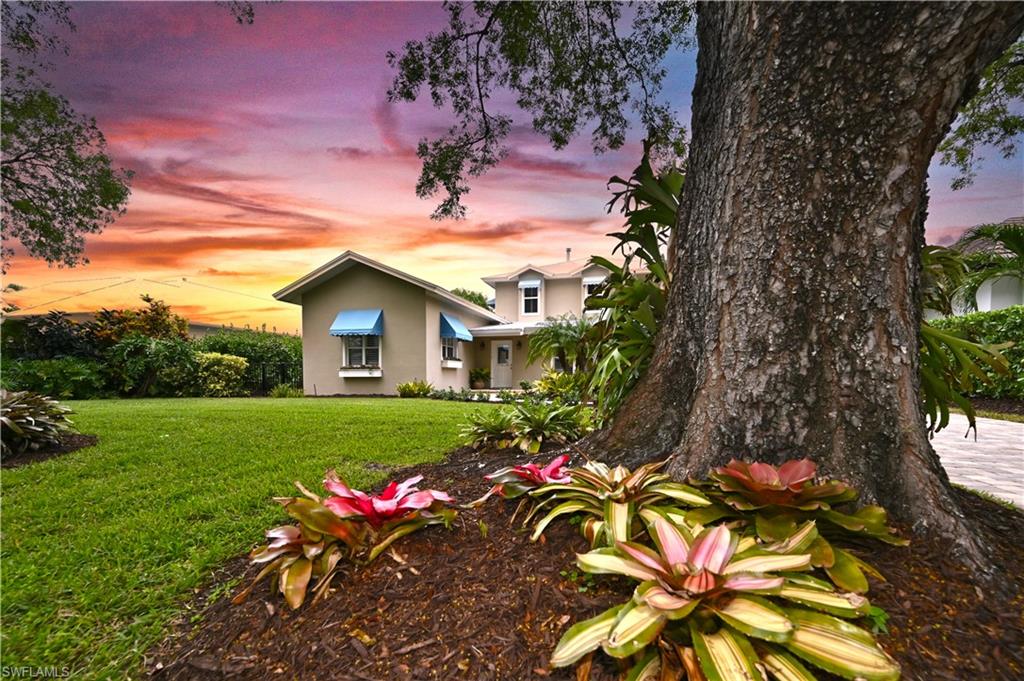 OLDE NAPLES - Residential