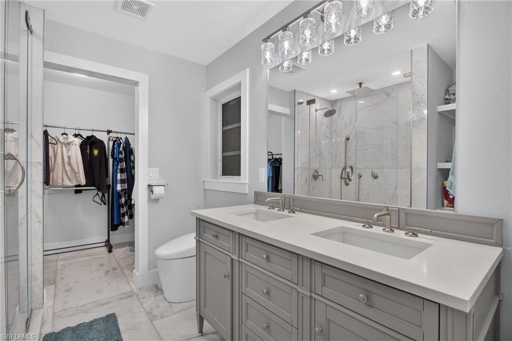 LITTLE HICKORY SHORES - Residential