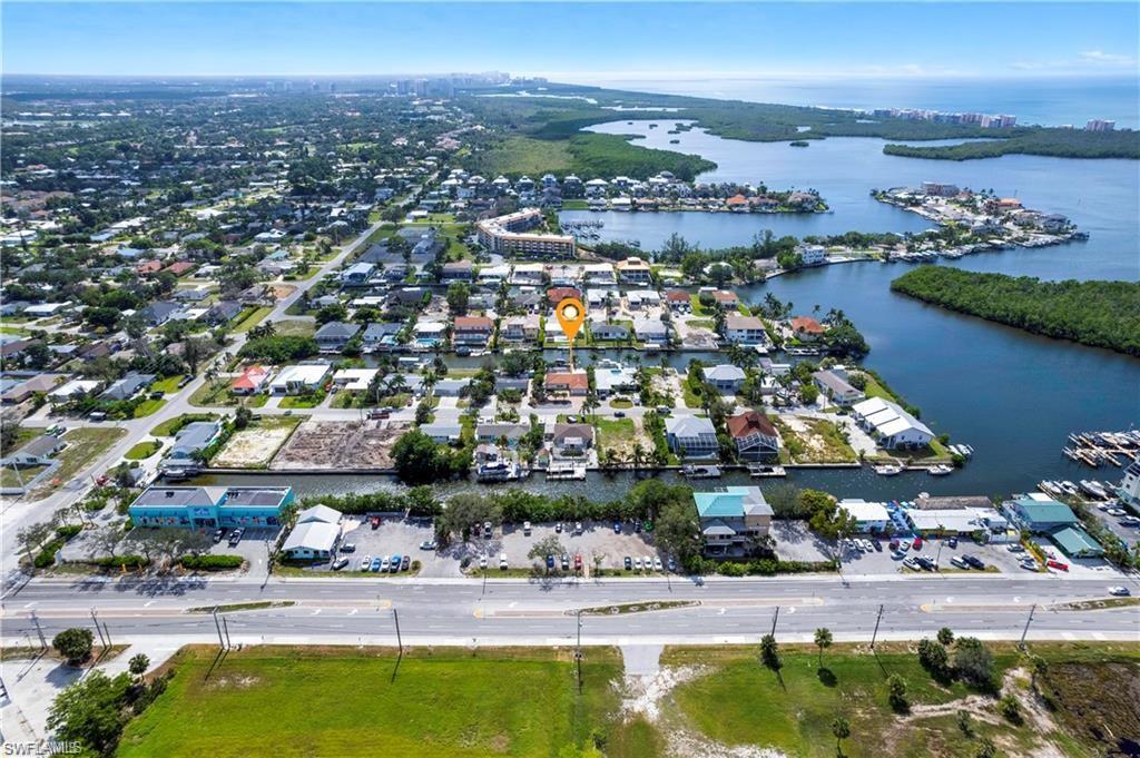 LITTLE HICKORY SHORES - Residential