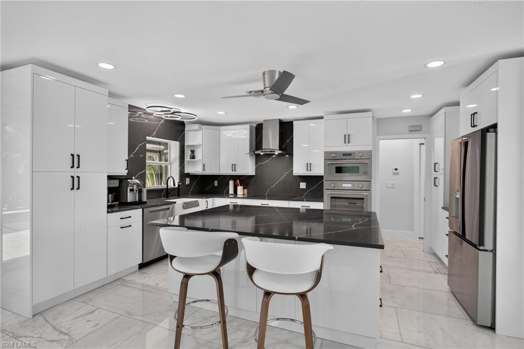 LITTLE HICKORY SHORES - Residential