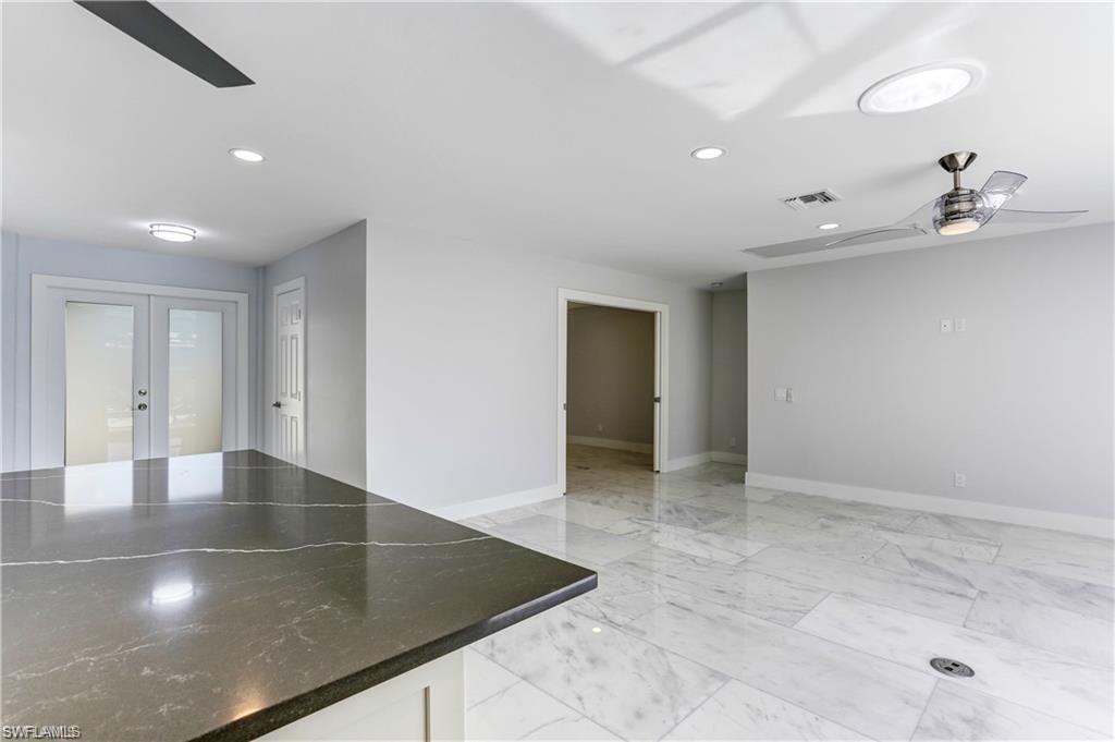 LITTLE HICKORY SHORES - Residential