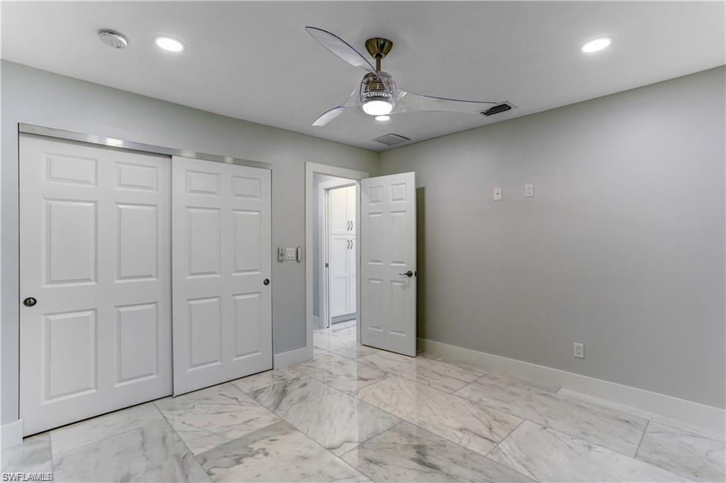 LITTLE HICKORY SHORES - Residential