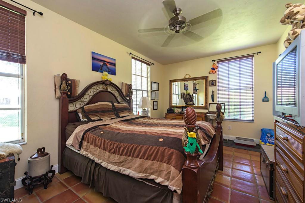 COURTYARDS AT GOLDEN GATE - Residential