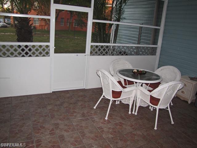 COURTYARDS AT GOLDEN GATE - Residential