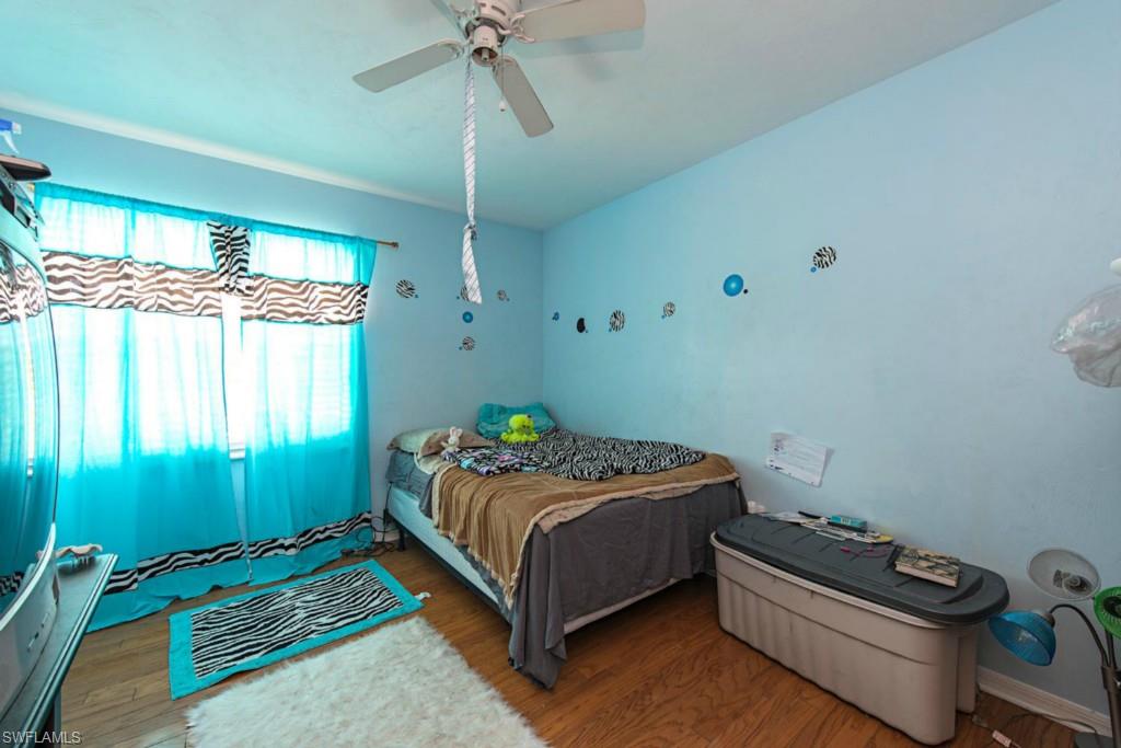COURTYARDS AT GOLDEN GATE - Residential