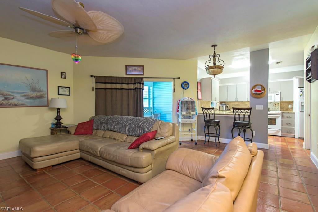 COURTYARDS AT GOLDEN GATE - Residential