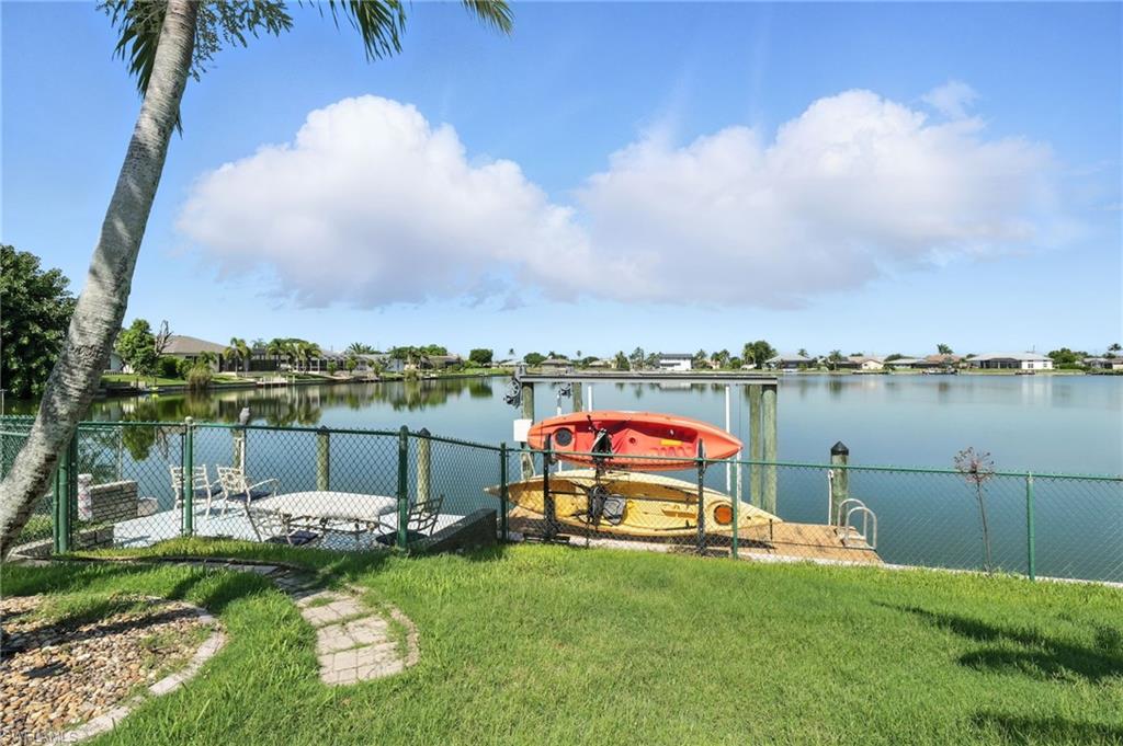 SHAMROCK LAKES - Residential
